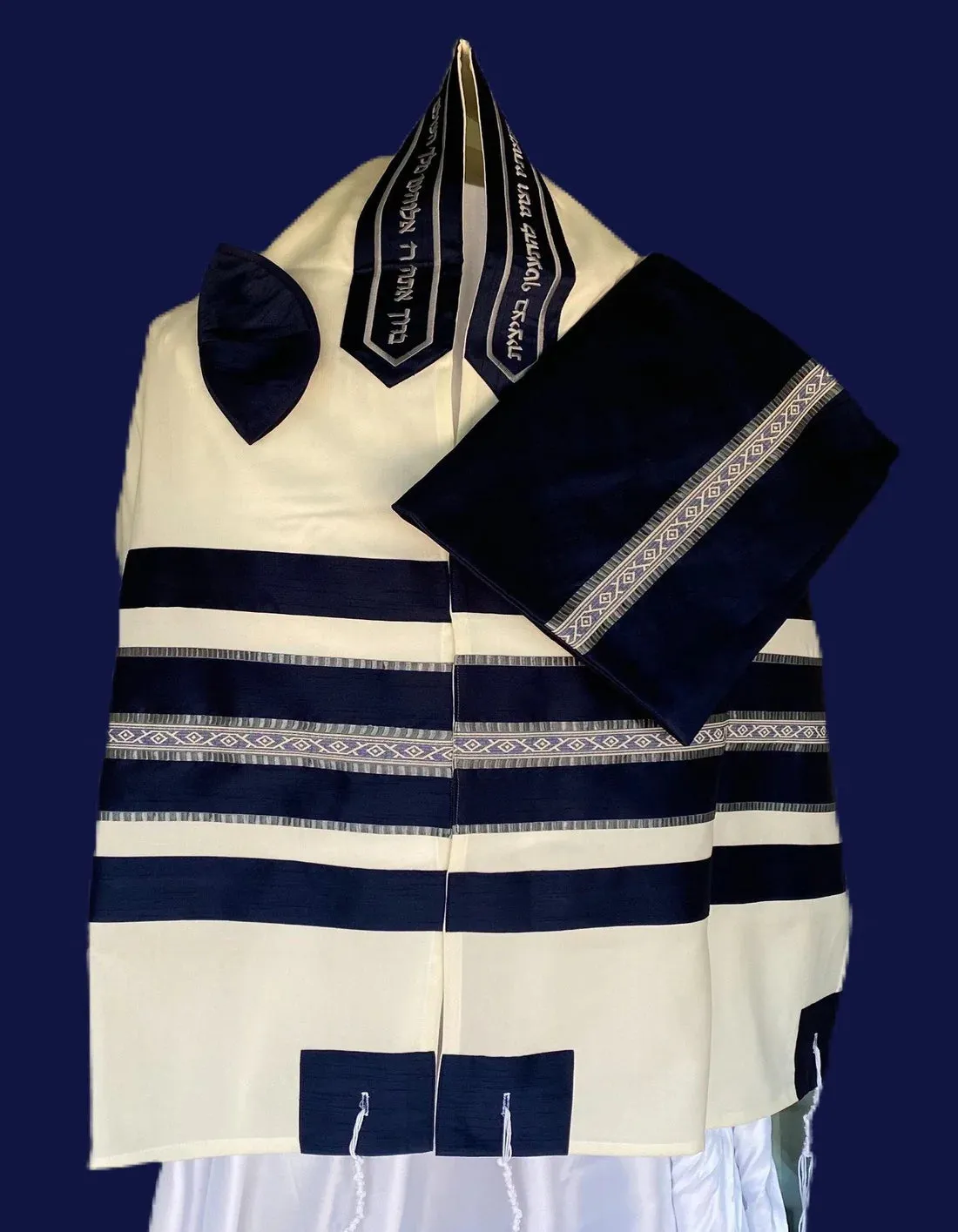 Elegant Cotton Tallit With Diamond Ribbon Design