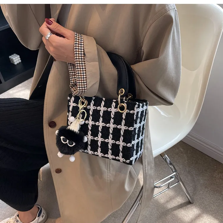 Fashion Woolen Black Shoulder Bag