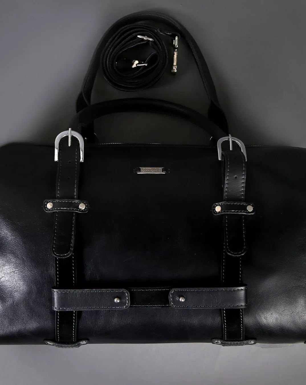 Louis - The Black Leather Duffle Bag