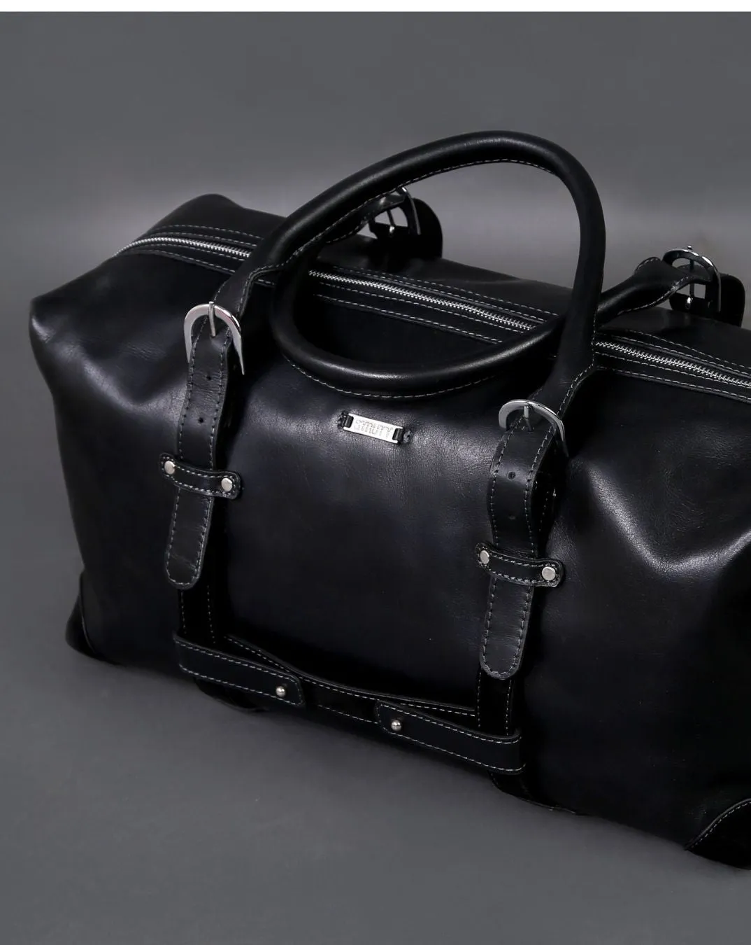 Louis - The Black Leather Duffle Bag