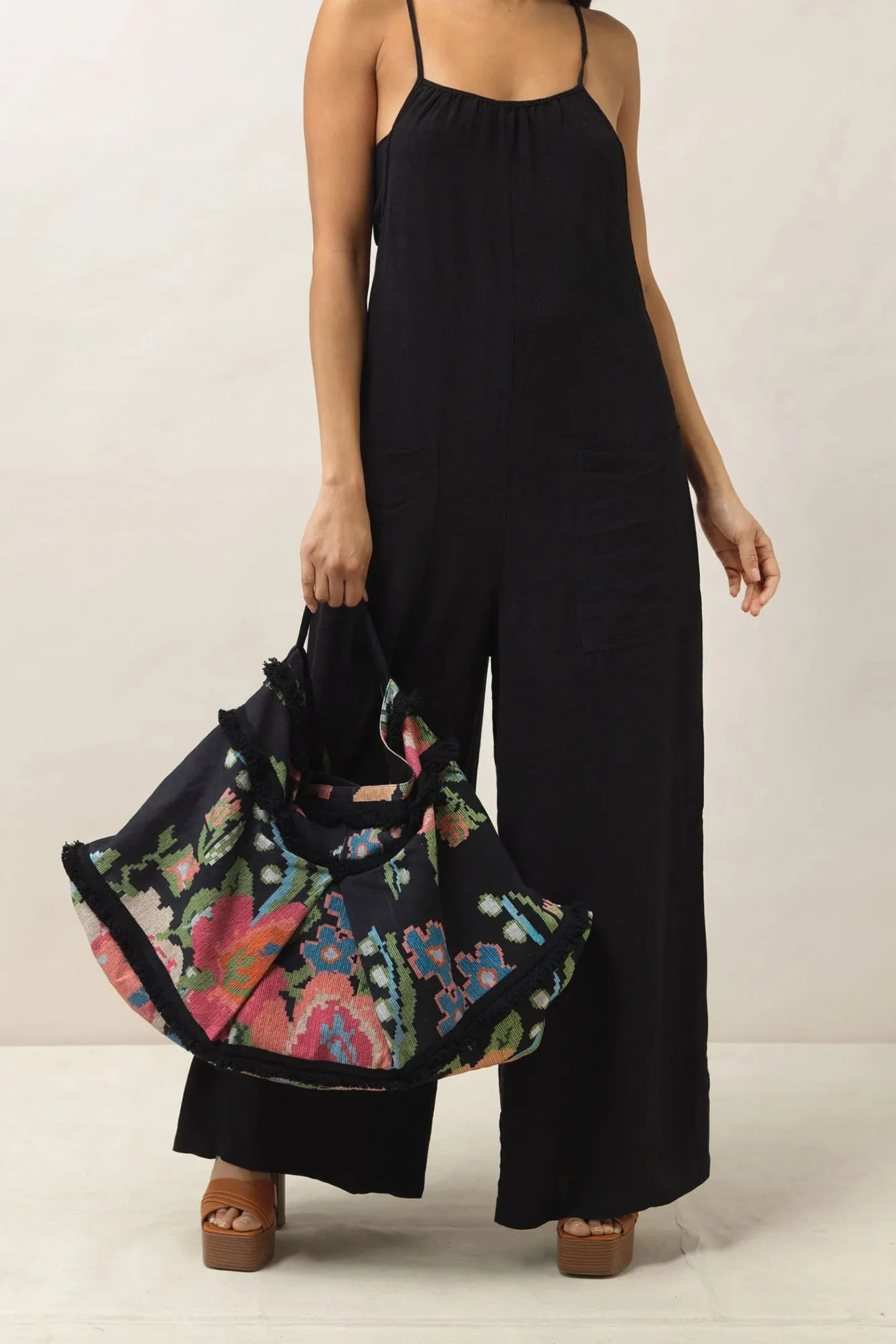 One Hundred Stars Slouch Bag in Woven Flower Black