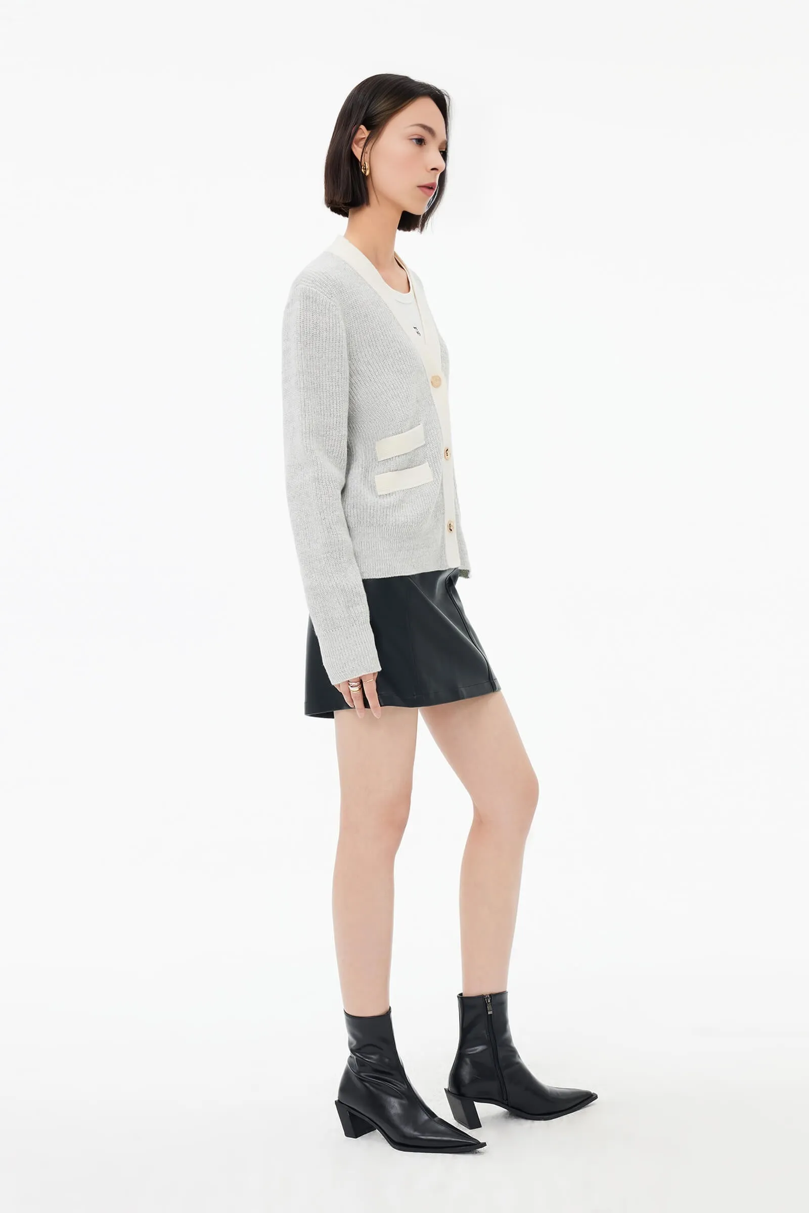 Stylish Color-Blocked Wool Cardigan